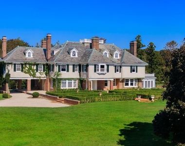 94 Quogue Street - Photo Thumbnail 1