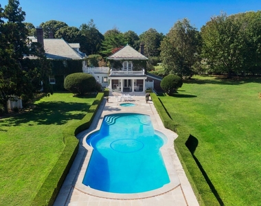 94 Quogue Street - Photo Thumbnail 38