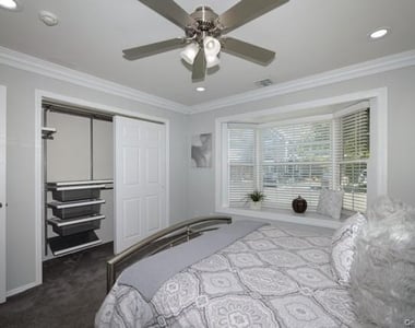 83 Village Green Drive - Photo Thumbnail 8