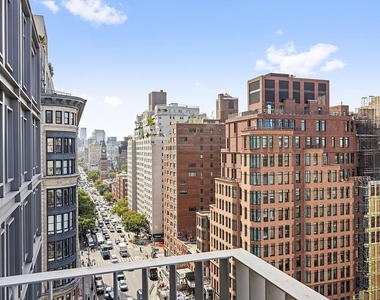 540 6th Avenue - Photo Thumbnail 12