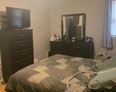 9860 Garvey Drive - Photo Thumbnail 12
