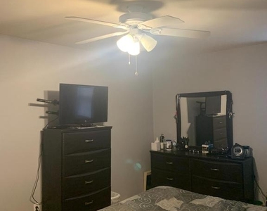 9860 Garvey Drive - Photo Thumbnail 13