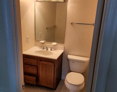 214 Castleton Terrace - Photo Thumbnail 14