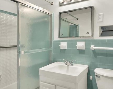 10500 Rockville Pike - Photo Thumbnail 17