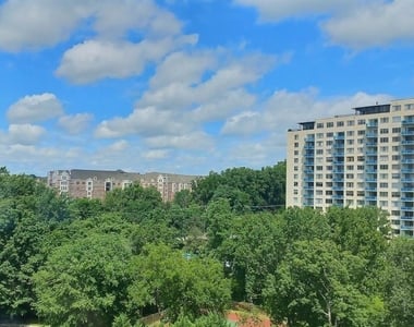 10500 Rockville Pike - Photo Thumbnail 5