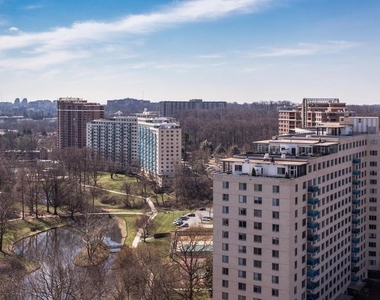 10500 Rockville Pike - Photo Thumbnail 22