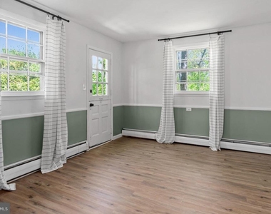 2305 Pickwick Road - Photo Thumbnail 6