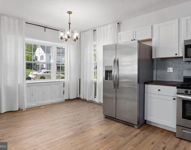 2305 Pickwick Road - Photo Thumbnail 4