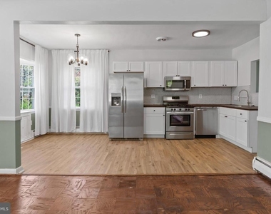 2305 Pickwick Road - Photo Thumbnail 3