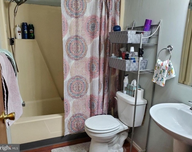 27 Harkfort Road - Photo Thumbnail 8