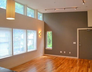 1600 Jefferson Park Ave - Photo Thumbnail 2