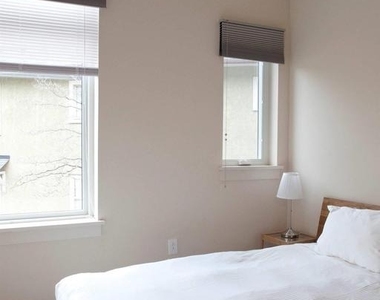1600 Jefferson Park Ave - Photo Thumbnail 4