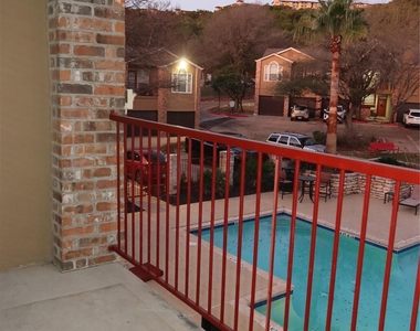 6804 N Capital Of Texas Highway - Photo Thumbnail 8