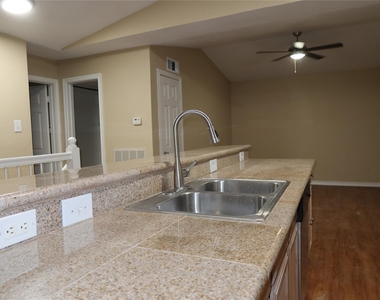 6804 N Capital Of Texas Highway - Photo Thumbnail 5