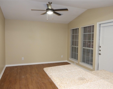 6804 N Capital Of Texas Highway - Photo Thumbnail 7