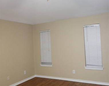 6804 N Capital Of Texas Highway - Photo Thumbnail 9