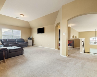 1002 Wallin Farms Cv - Photo Thumbnail 13