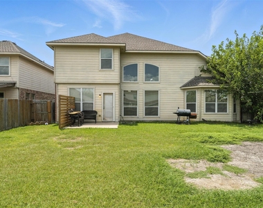 1002 Wallin Farms Cv - Photo Thumbnail 18