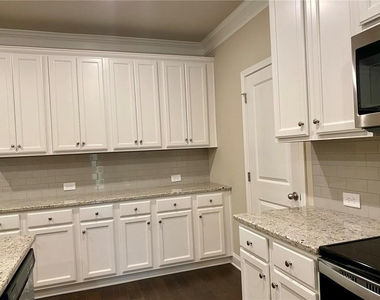 2527 R Pearl Ridge Trace - Photo Thumbnail 4