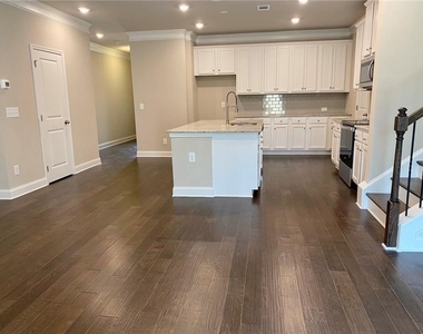 2527 R Pearl Ridge Trace - Photo Thumbnail 9