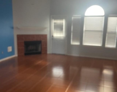 2219 Beacon Light Lane - Photo Thumbnail 8