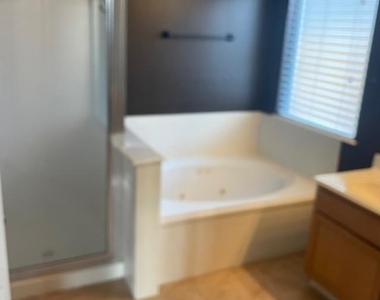 2219 Beacon Light Lane - Photo Thumbnail 10