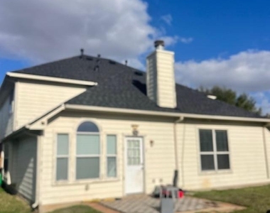 2219 Beacon Light Lane - Photo Thumbnail 20