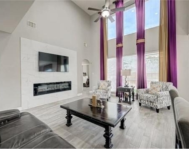 4807 Schiller Park Lane - Photo Thumbnail 25