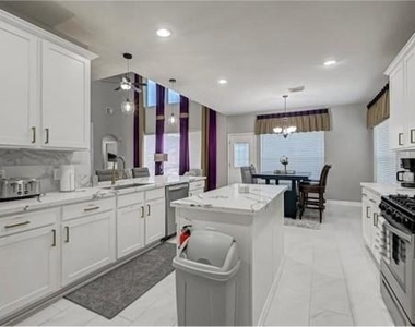 4807 Schiller Park Lane - Photo Thumbnail 6