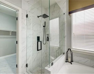 4807 Schiller Park Lane - Photo Thumbnail 17