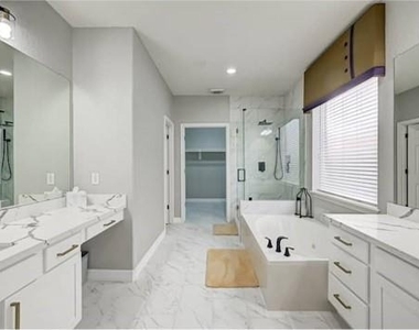 4807 Schiller Park Lane - Photo Thumbnail 18