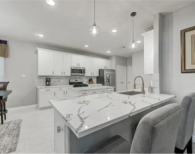 4807 Schiller Park Lane - Photo Thumbnail 5