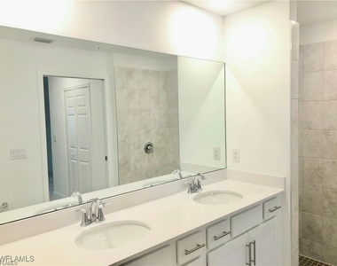 15960 Grassland Lane - Photo Thumbnail 6