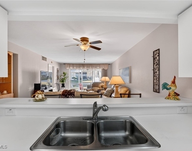 138 Pebble Shores Drive - Photo Thumbnail 7