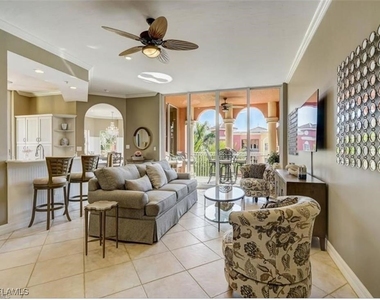 450 Bayfront Place - Photo Thumbnail 9