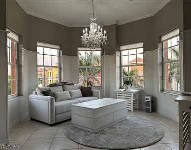 450 Bayfront Place - Photo Thumbnail 5