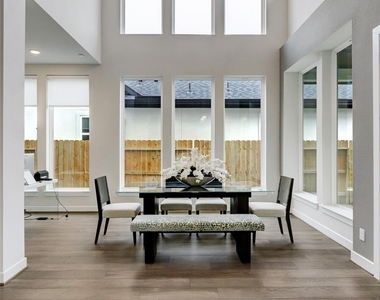 4635 Sanders Meadow Lane - Photo Thumbnail 3