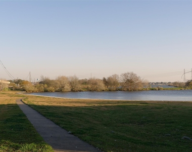 18800 Egret Bay Boulevard - Photo Thumbnail 13