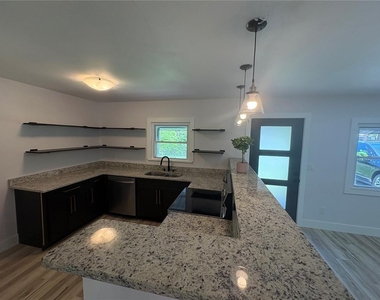8609 Driftwood Drive - Photo Thumbnail 21