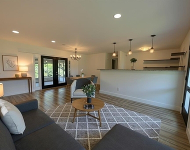 8609 Driftwood Drive - Photo Thumbnail 2