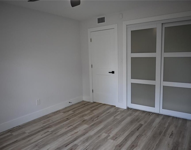 8609 Driftwood Drive - Photo Thumbnail 26