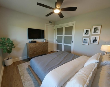 8609 Driftwood Drive - Photo Thumbnail 8