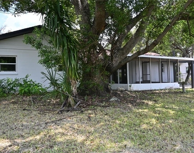 8609 Driftwood Drive - Photo Thumbnail 38