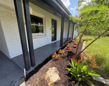 8609 Driftwood Drive - Photo Thumbnail 16