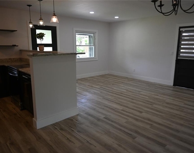 8609 Driftwood Drive - Photo Thumbnail 23
