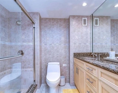 880 Mandalay Avenue - Photo Thumbnail 9