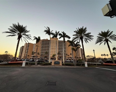880 Mandalay Avenue - Photo Thumbnail 1