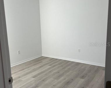 7274 Sw 89th Avenue - Photo Thumbnail 8