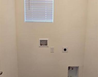5530 Nw 40th Loop - Photo Thumbnail 13