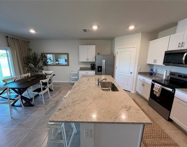 2219 Lake Preserve Circle - Photo Thumbnail 43